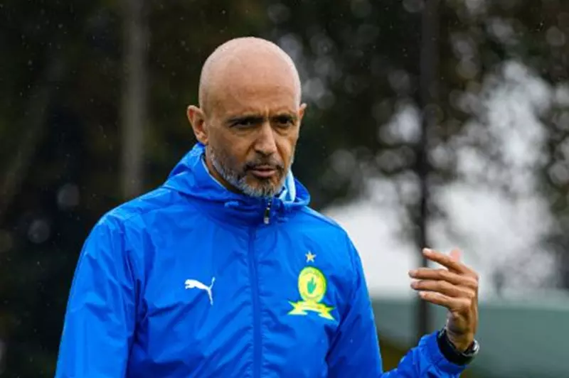 افتخار بلا سعادة: مدرب صنداونز يتحدث عن خسارة دوري أبطال أفريقيا