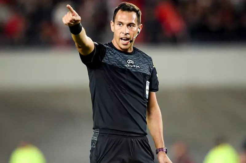 فاكوندو الأرجنتيني يقود مواجهة دورتموند ومونتيري في ختام ثمن نهائي المونديال