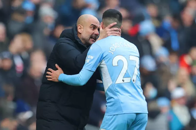 ك kanselo يرد على تصريحات جوارديولا: يعتبره الأفضل في العالم